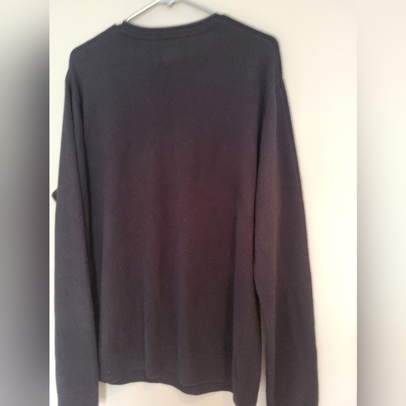 Black Crewneck Sweater, Size XL - Picture 2 of 3